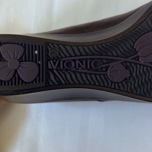 Vionic | Size 5 Womens (US) Brown and Purple Casual Wedge Heels - Picture 7 of 16